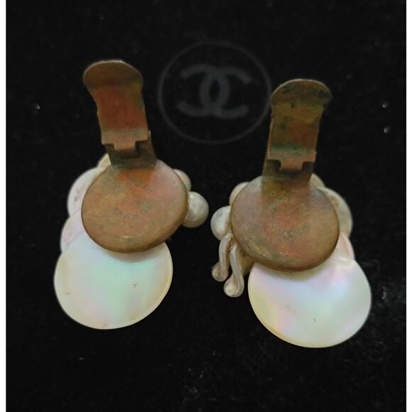 COUTURE CHANEL 1920s Wired Pearl Lampwork Clip Earrings READ DESCRIPTION - Picture 3 of 7